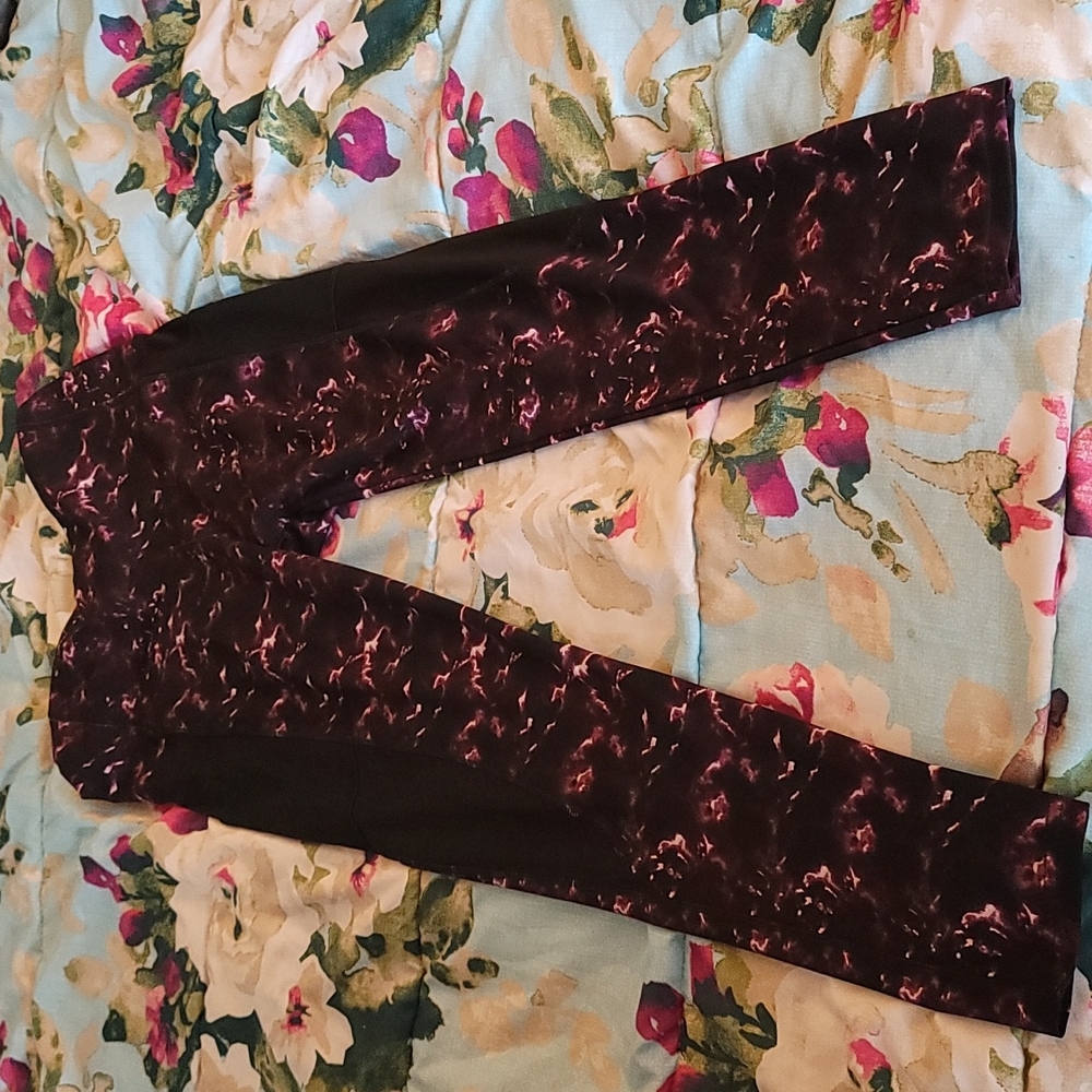 TKO purple marble workout leggings